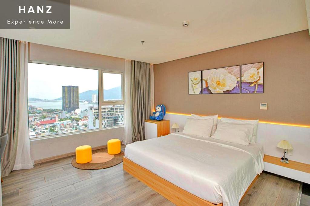 HANZ 16 Zen Diamond Suites Condo