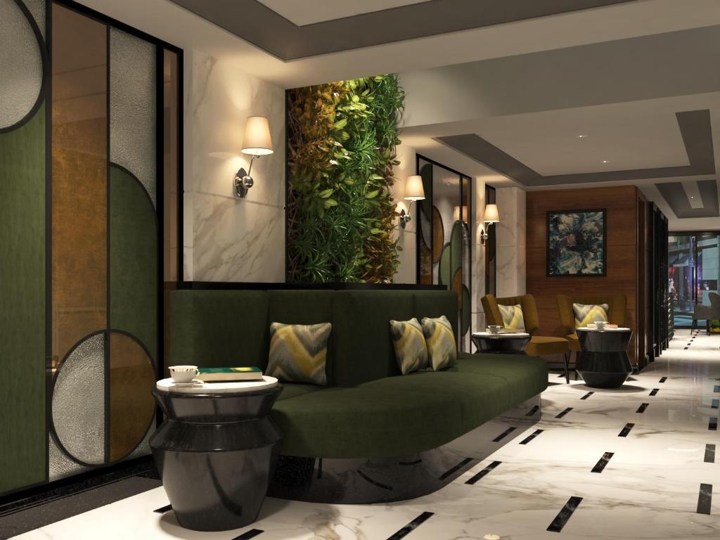 Hanoi La Selva Central Hotel