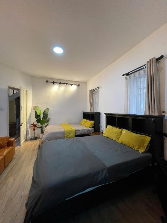 Heart of Hoan Kiem-Fully equipped private house near Old Quarter