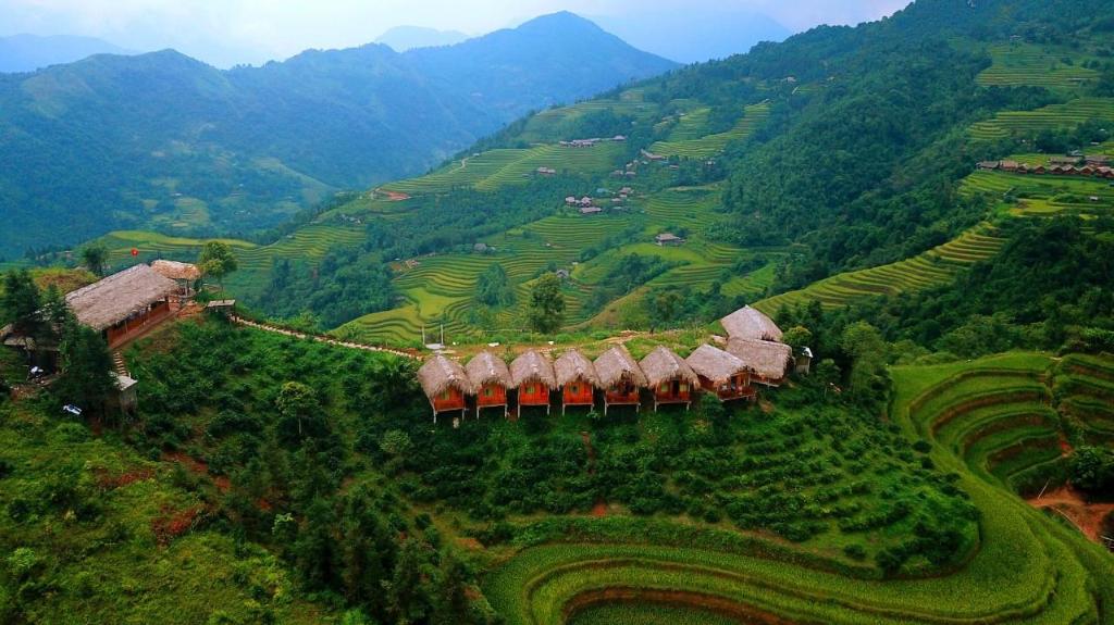 位于南皮的8卧室独栋房屋-200平方米|带8个独立浴室 (HillHome Hoàng Su Phì )
