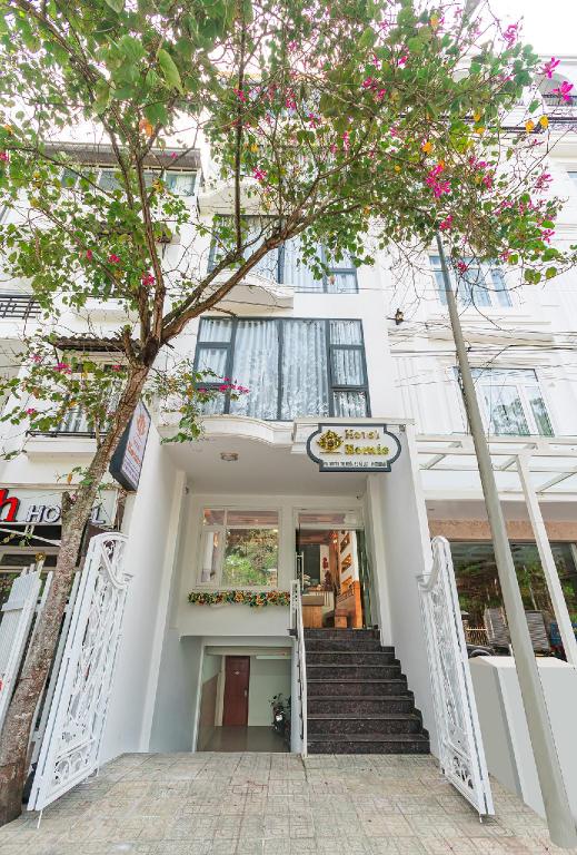 Homie Hotel