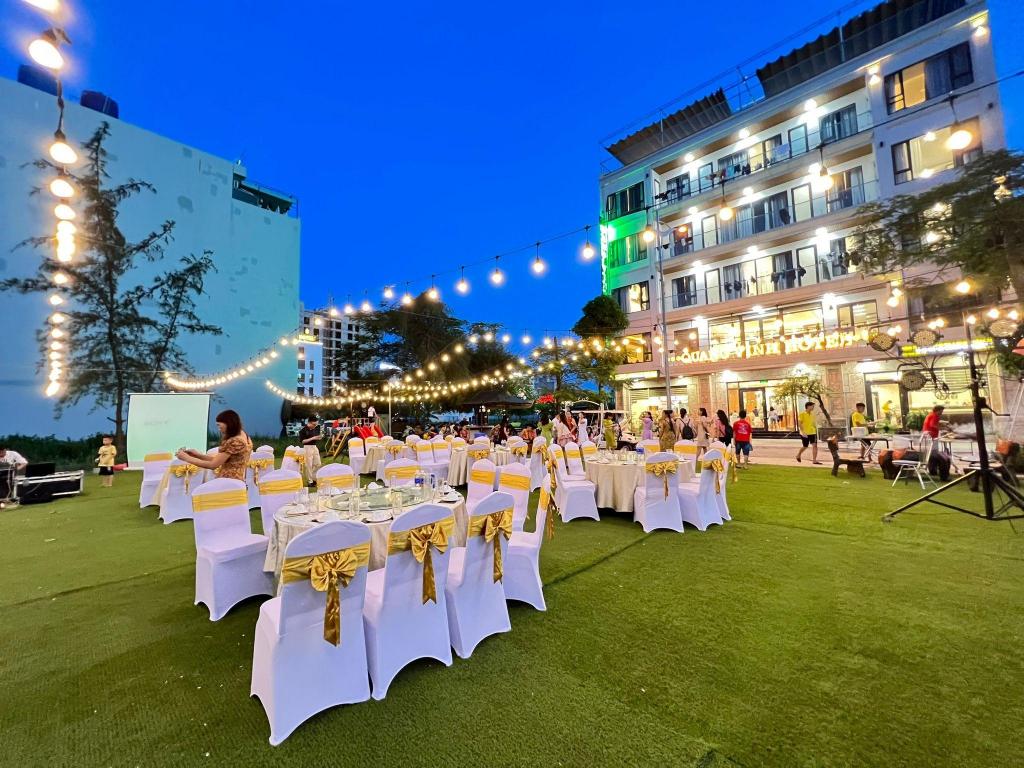 KHÁCH SẠN QUANG VINH