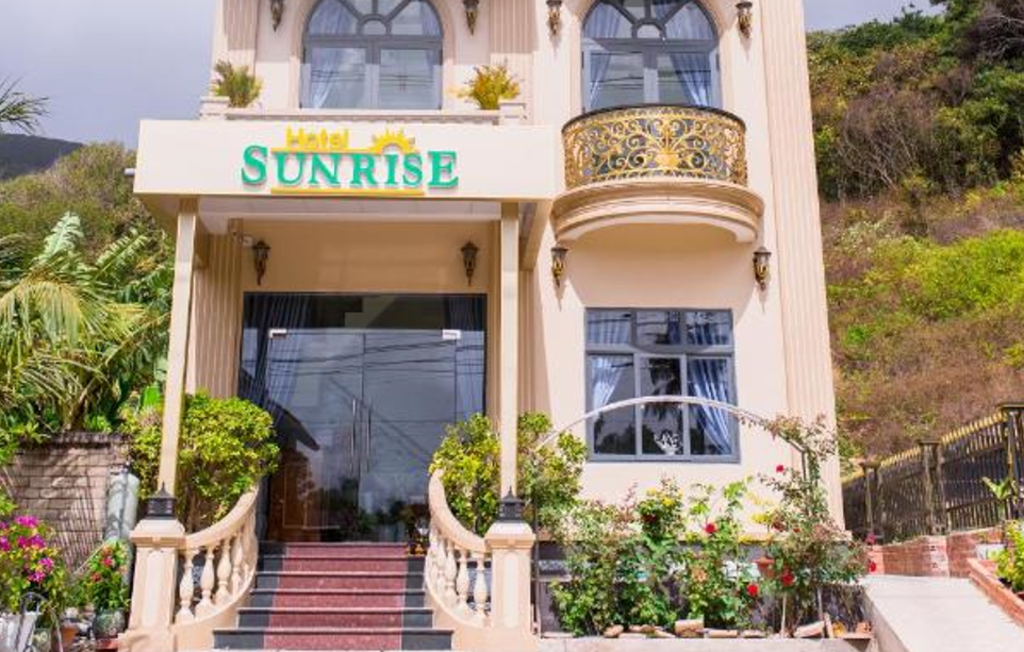 Sunrise Hotel Con Dao