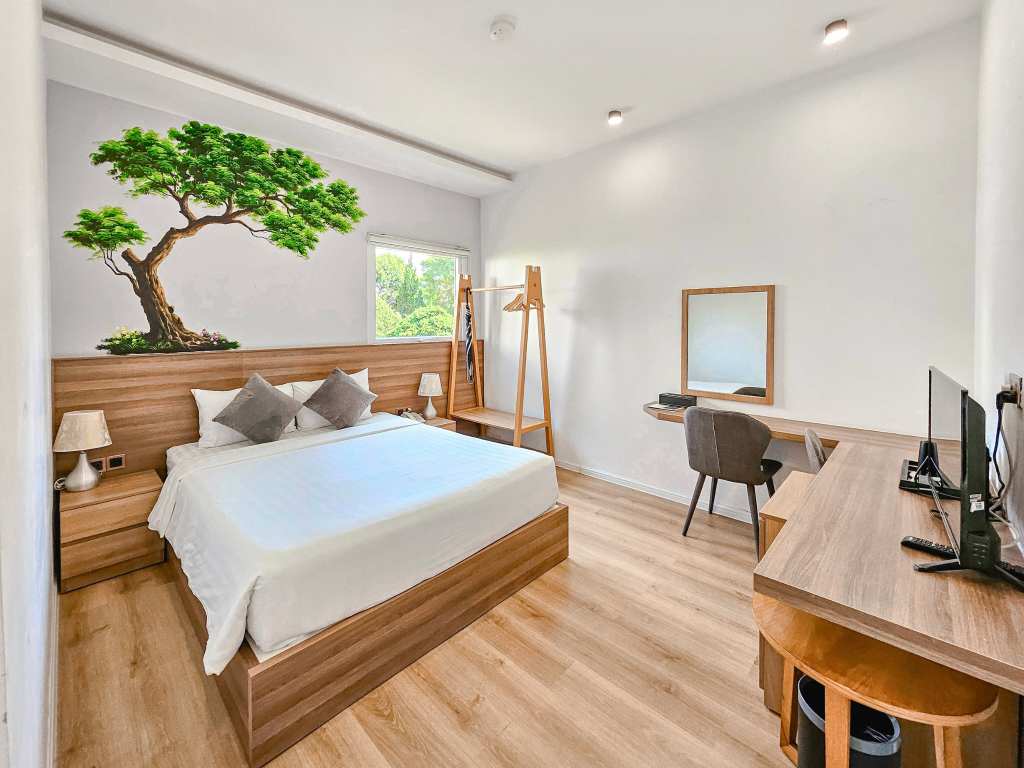 Khách sạn Nature Land