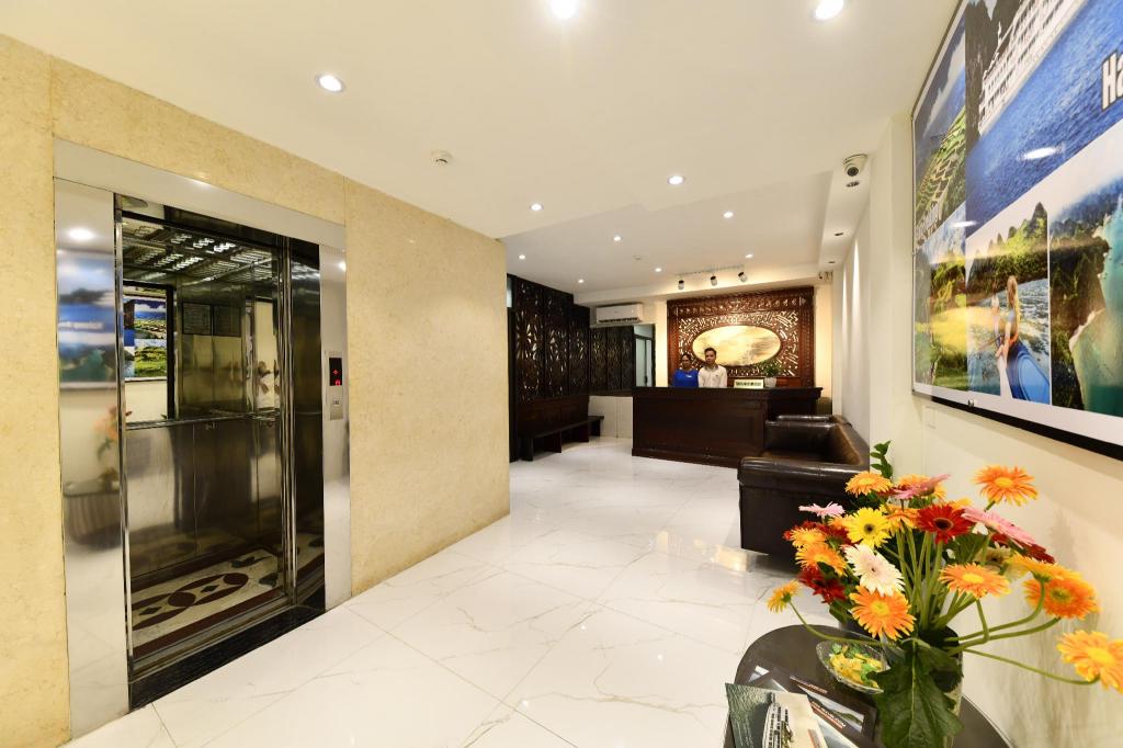 Khách sạn Phoenix Legend