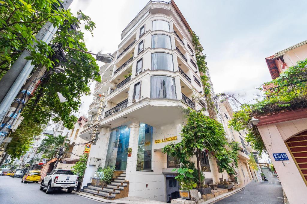 Khách sạn Sân Bay Havana Collection O