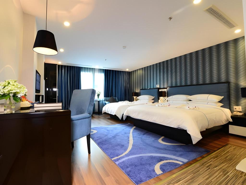 Khách sạn & Spa Emerald Waters Hà Nội