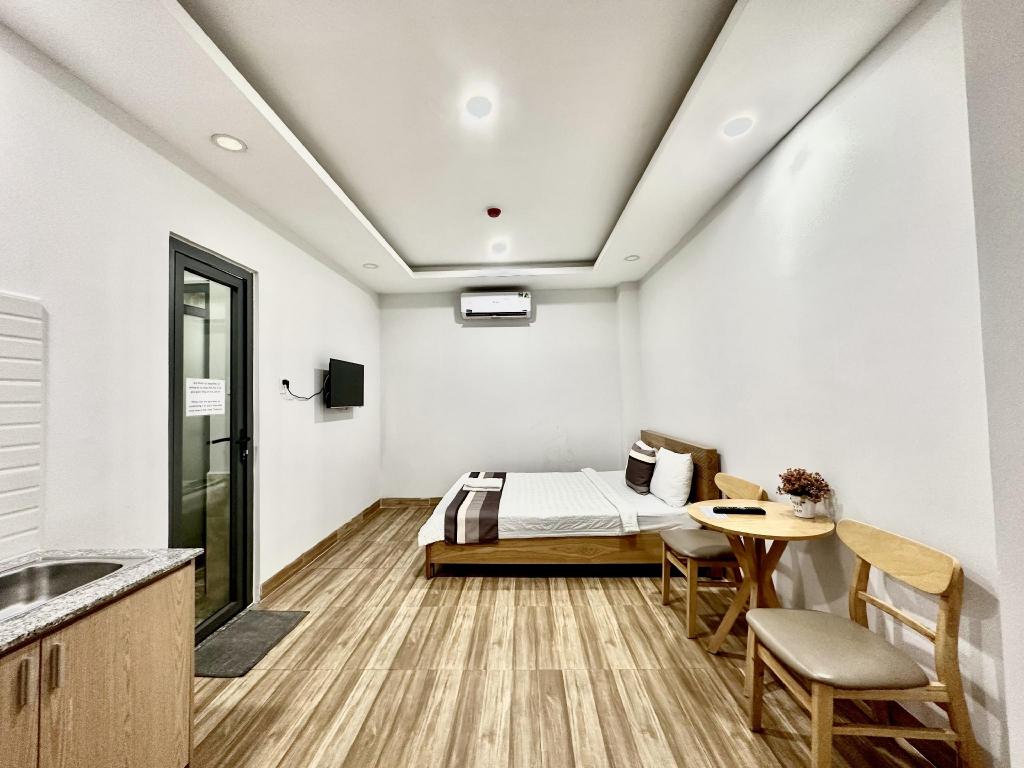 Khách sạn The Jade