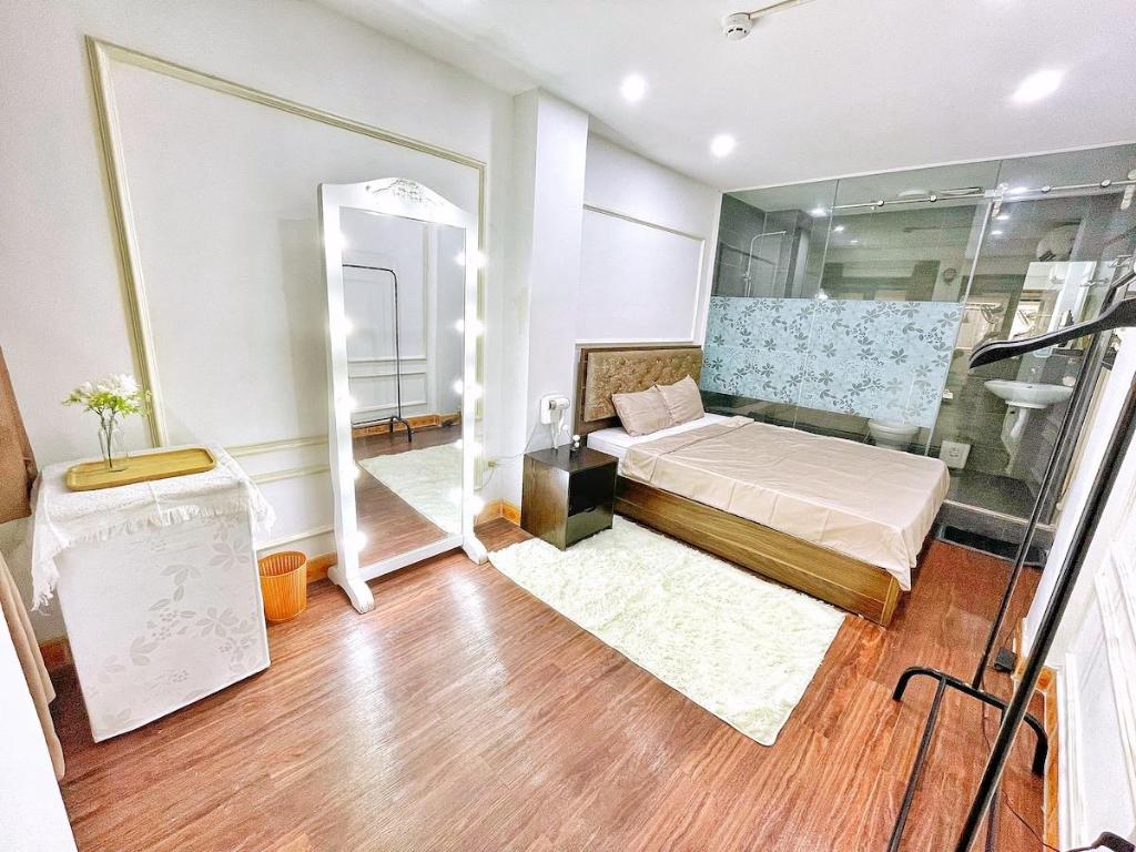 Liiight House Hanoi Homestay – Glowy Bedroom