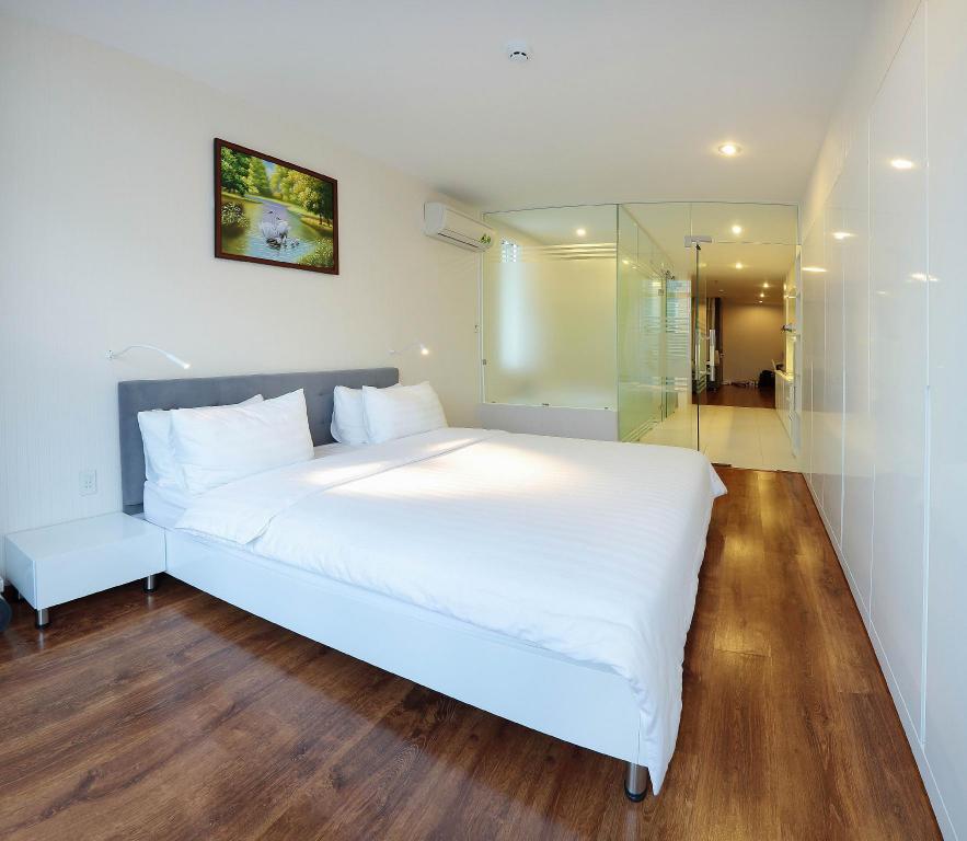 Lucky Residence Suites