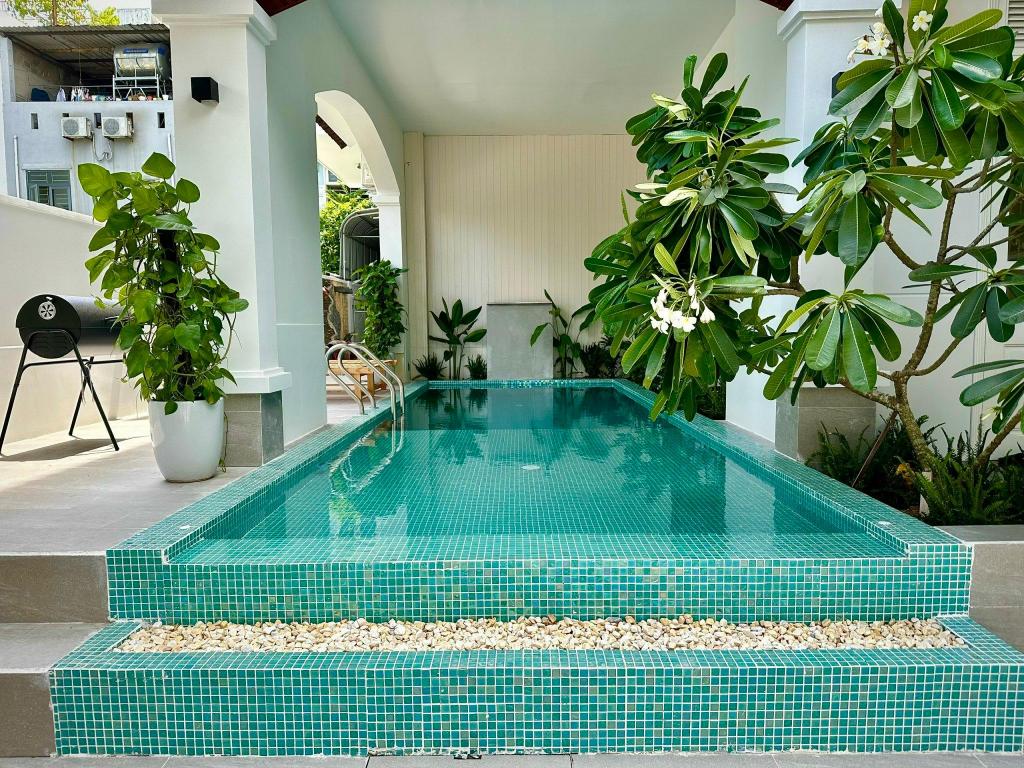 ML9- Pool Villa –  7Bedrooms