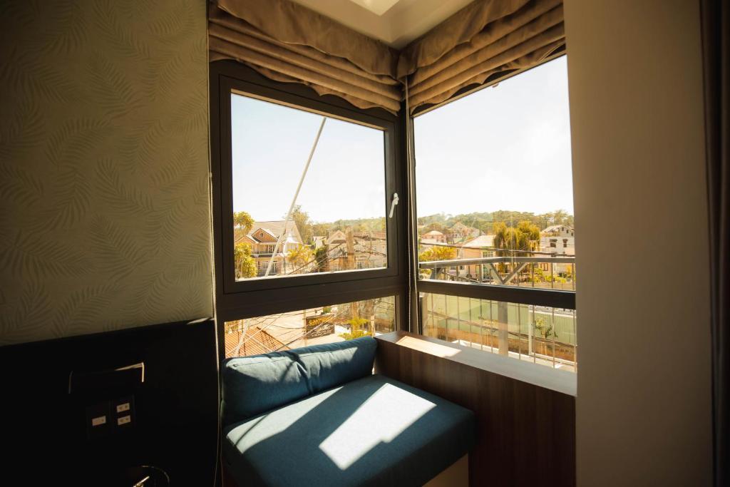 Ngan Hoa – Mille Fleurs 02