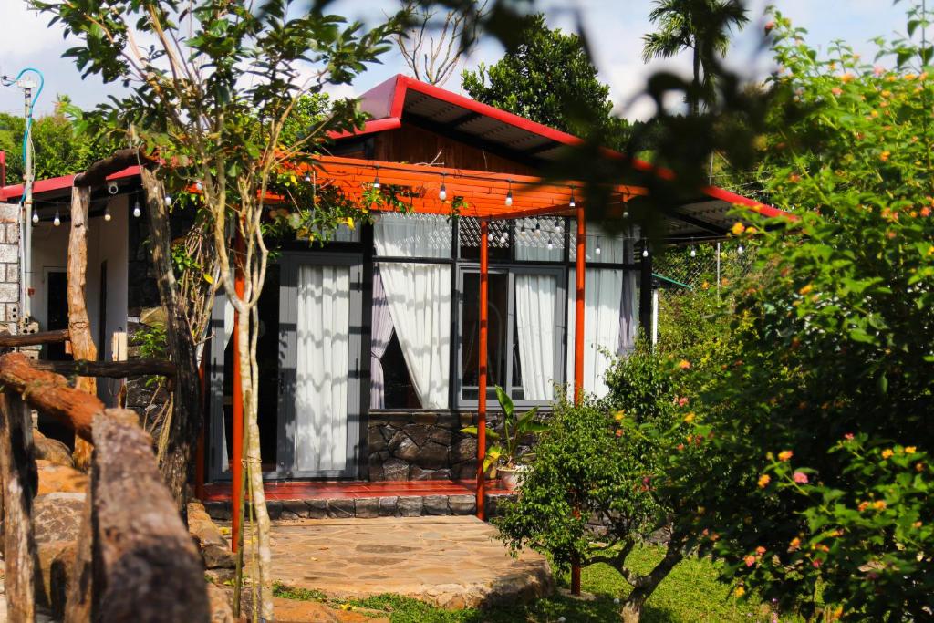 Nhà của bông và gạo