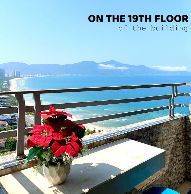 OCEAN VIEW HOME 1930 opposite My Khe beach