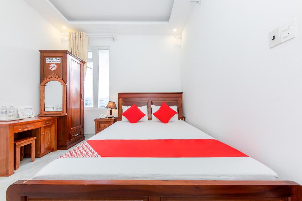 OYO 446 Khách sạn Thế Bảo