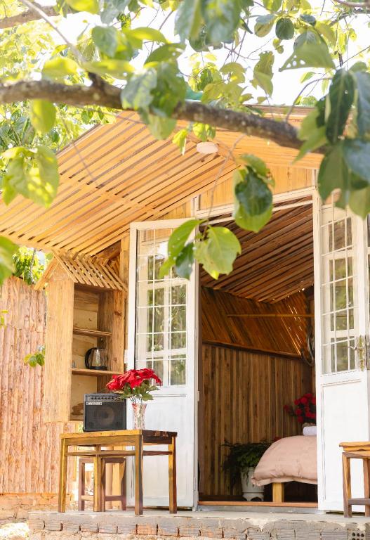 Scent Chalet – Scent Village