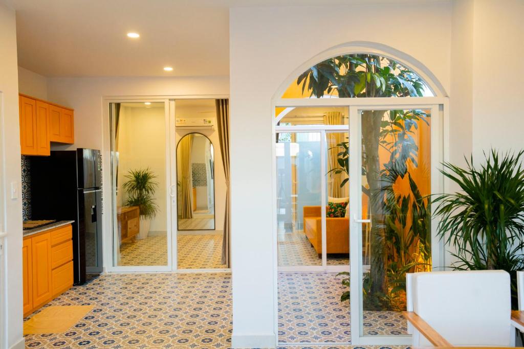 Shadyside 4: Smoothies Mango house