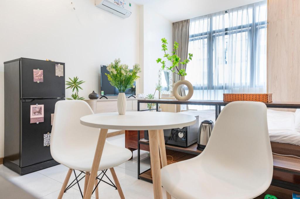 Spacious 1BR Studio Private, Sleek & Cozy Escape