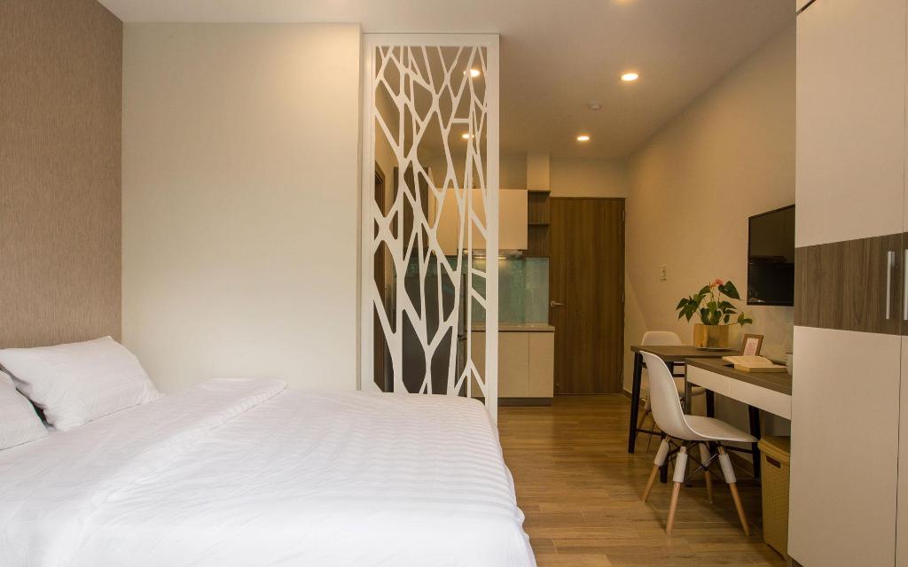 Spring Light Apartment