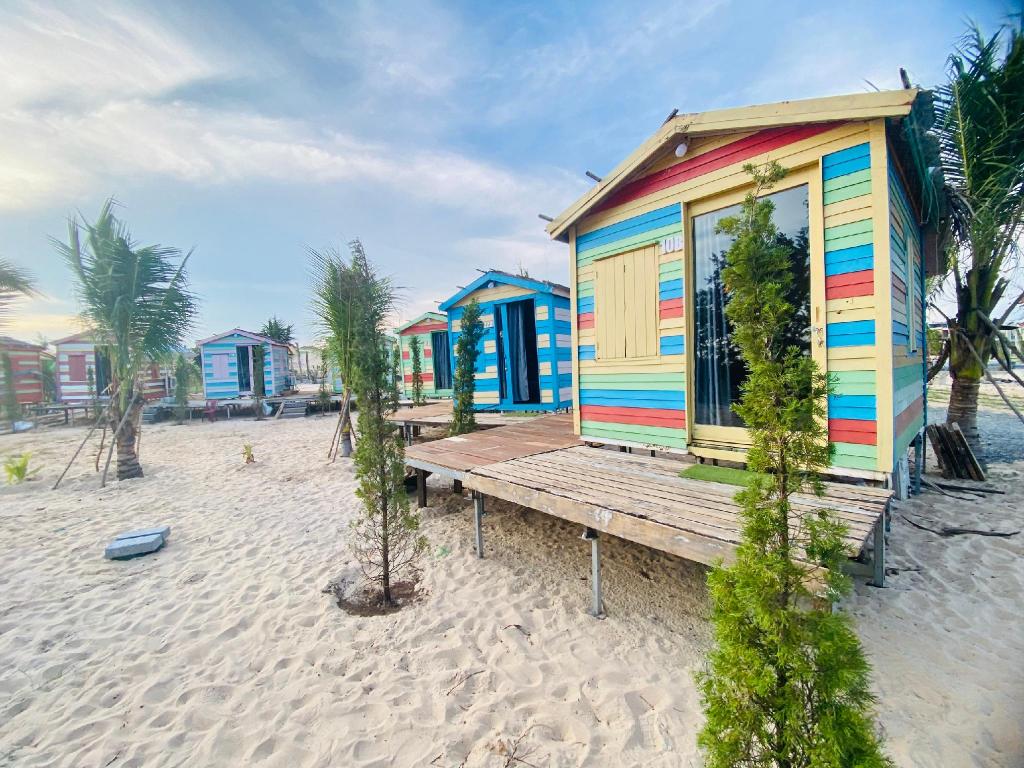 TROCO BEACH RESORT & CAMPING