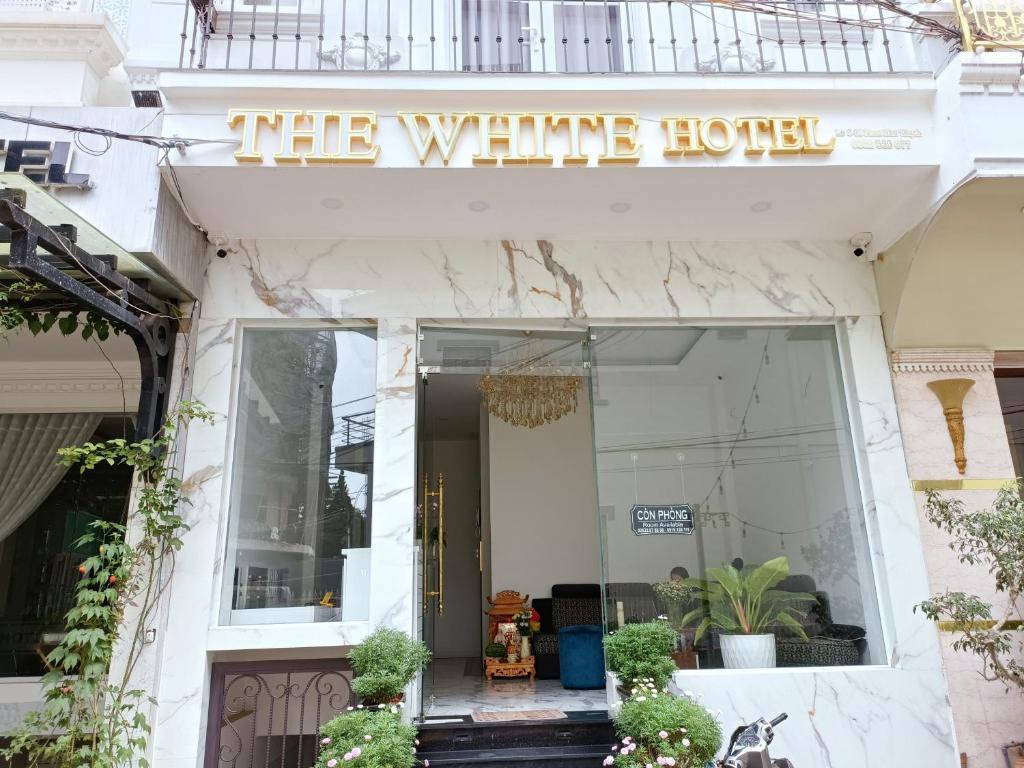 The White Dalat Hotel