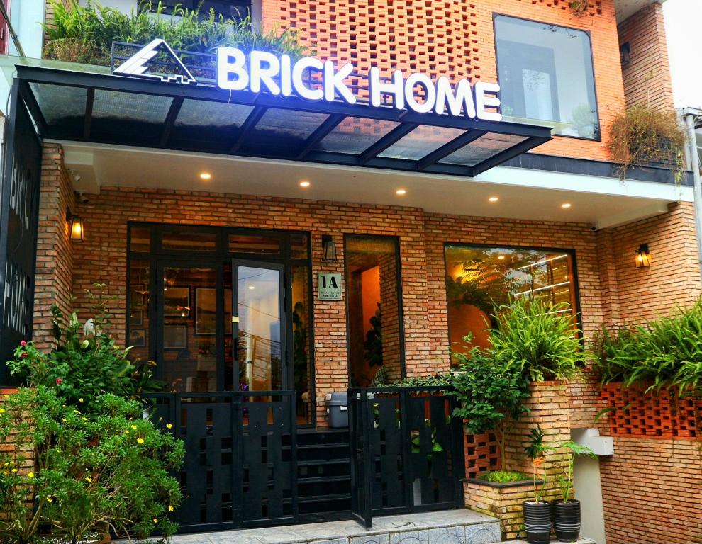 the BRICK HOME dalat
