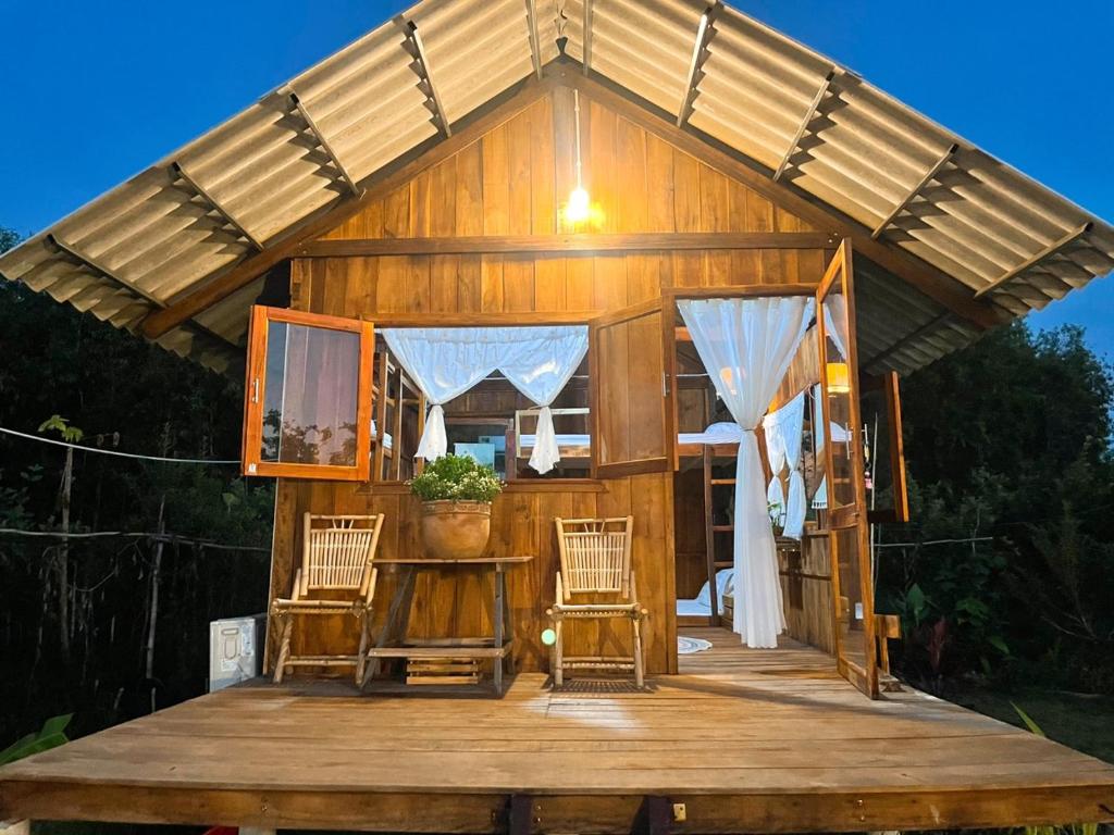 KDL sinh thái – Farmstay: Hoa Rừng U Minh