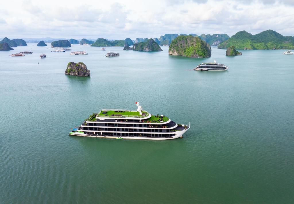 Era Cruises Hạ Long