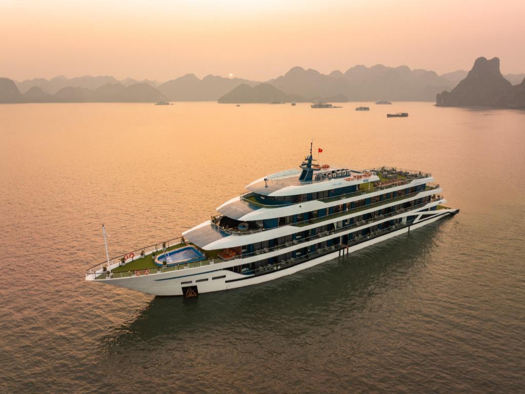 Halong M’Gloria Cruise