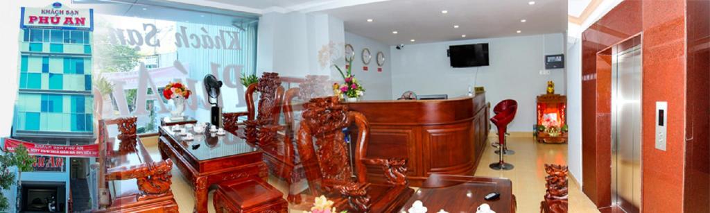 Khách Sạn Phú An