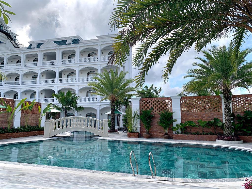 Khách sạn Thuận Phát