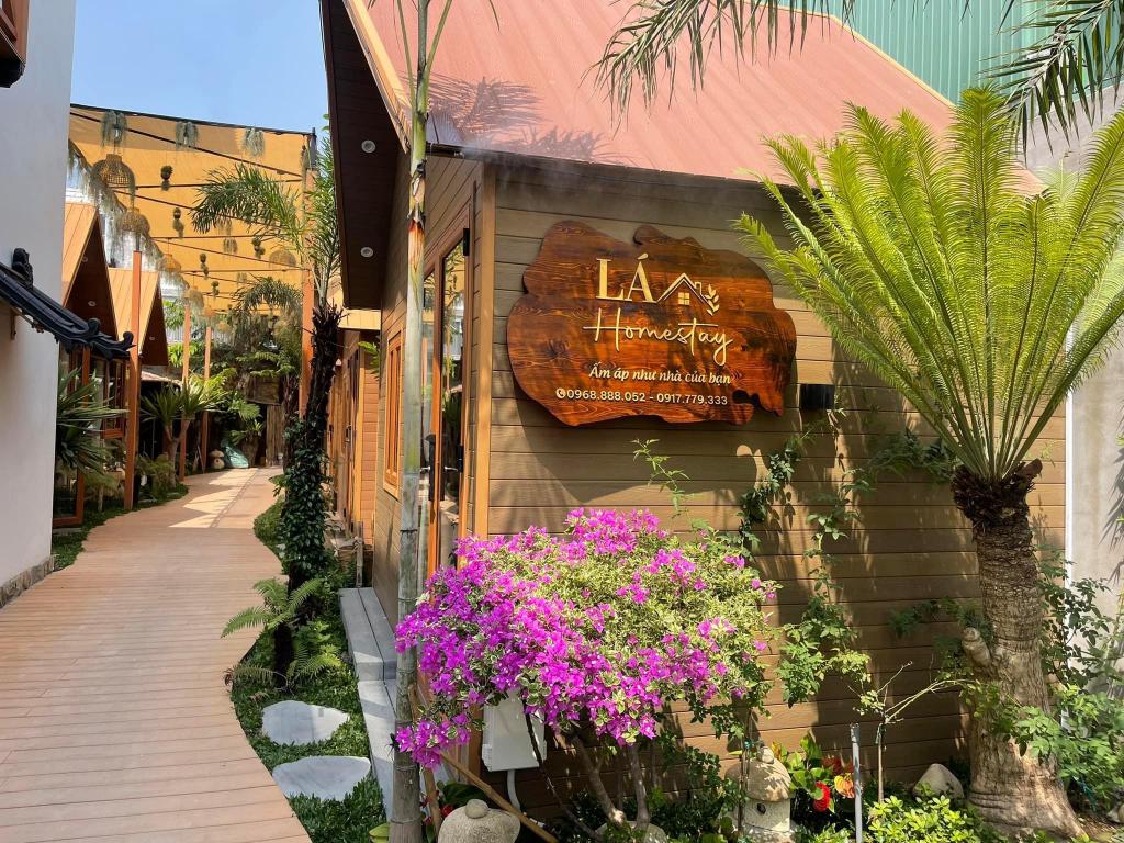 Lá Garden Homestay