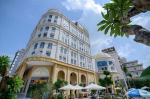 Quê Tôi Hotel