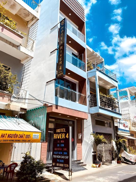 River Hotel 4 Long Xuyên