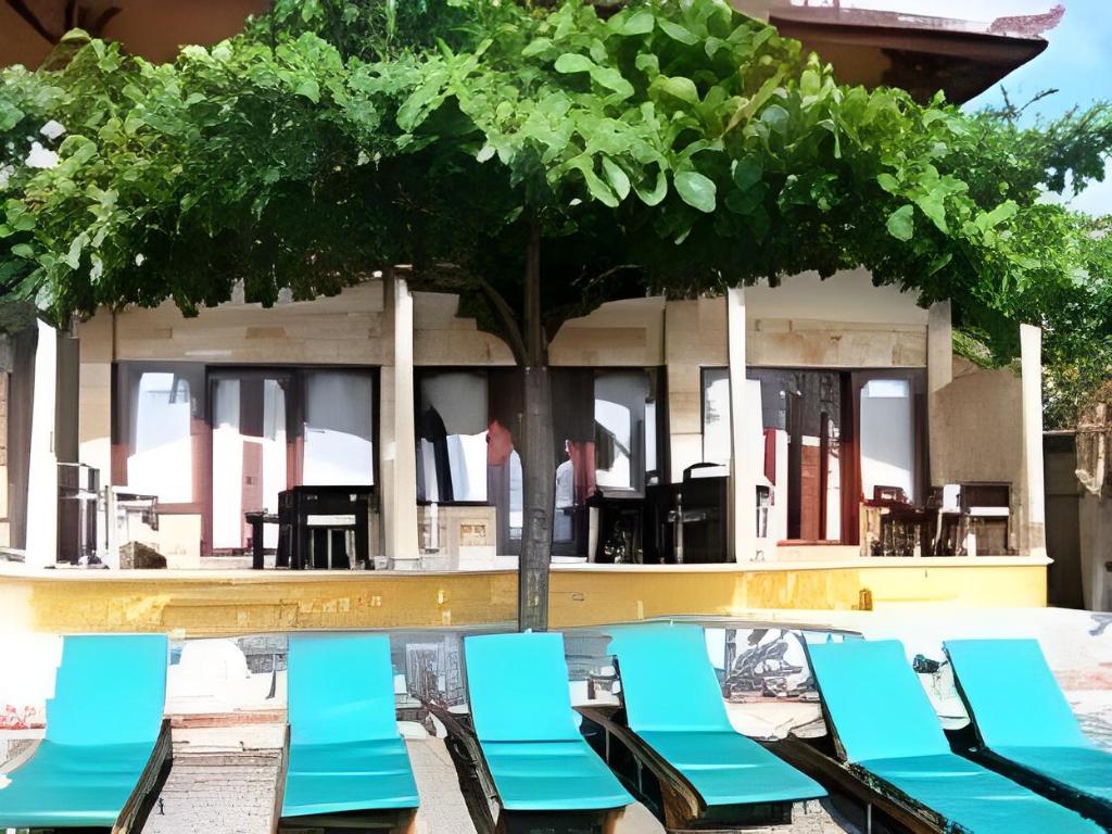 Galang Kangin Bungalows