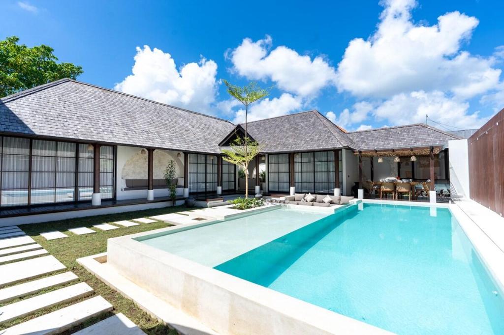 Green Jimbaran Bay Villa II