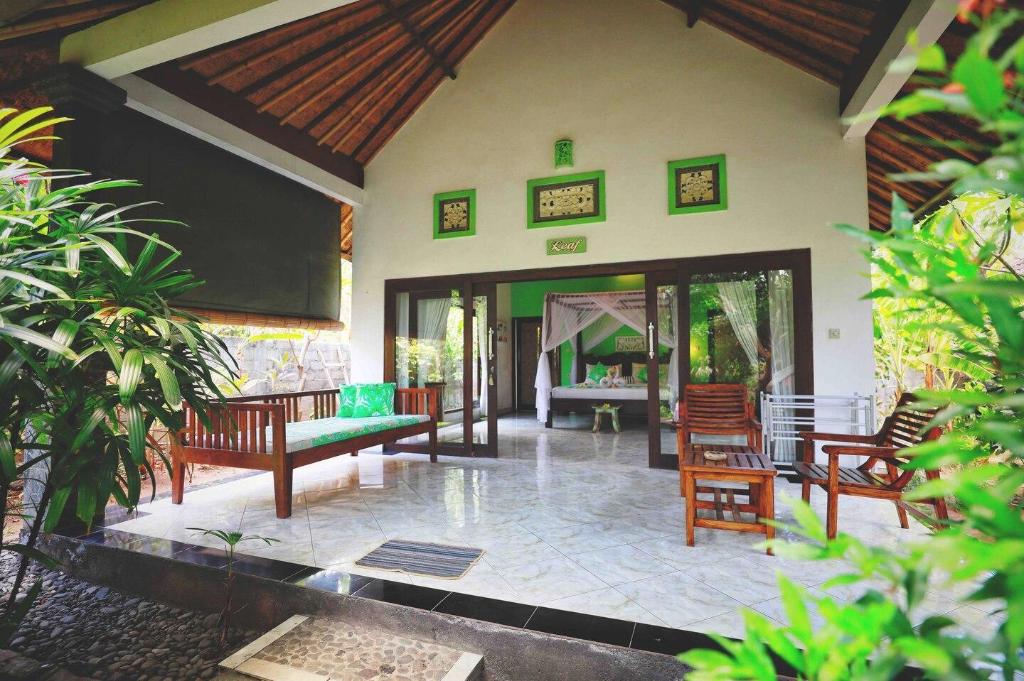 KIRANA HOMESTAY (LEAF BUNGALOW)