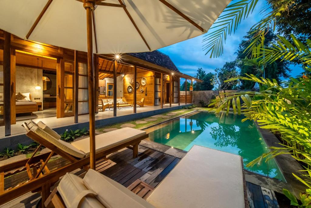 Kayu Retreat – Traditional luxe in calm area of Ubud