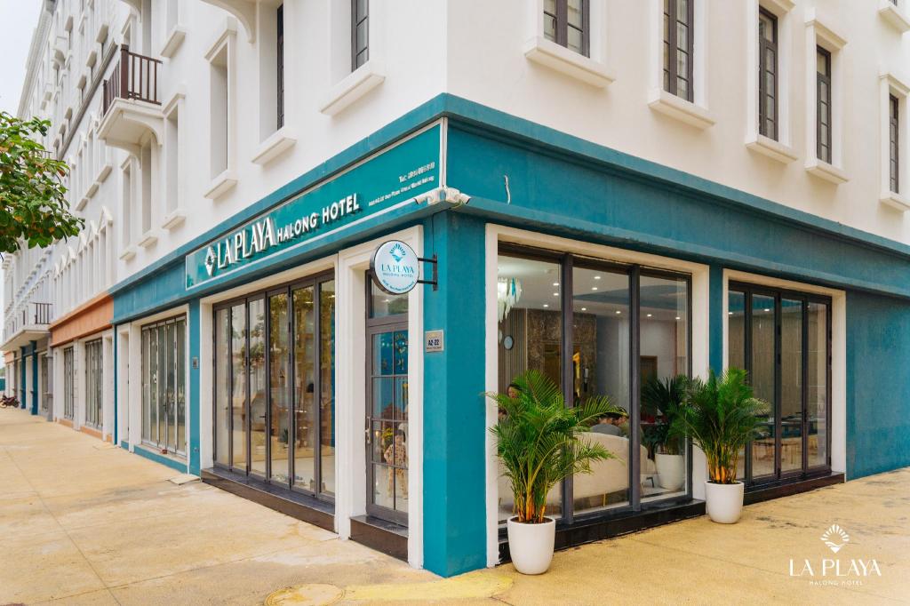 La Playa Ha Long Hotel