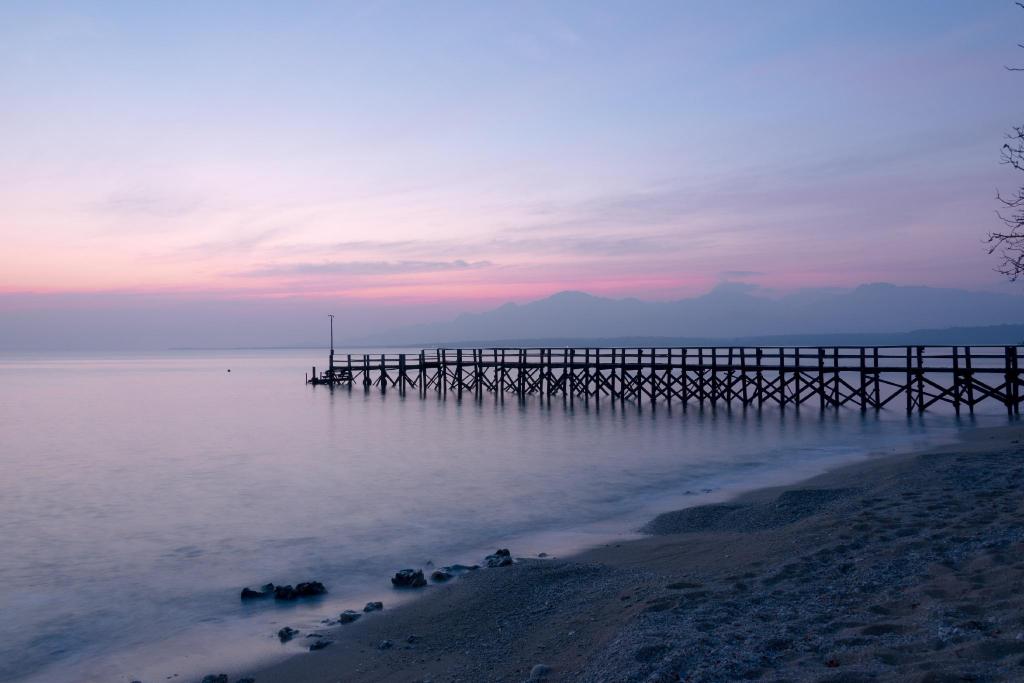 NusaBay Menjangan Resort by WHM