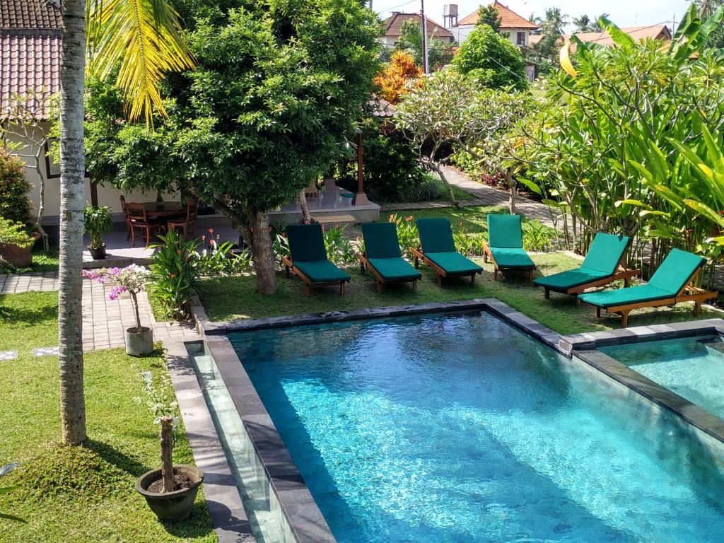 Nyoman Sandi Guest House