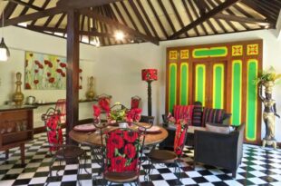 Red Palms