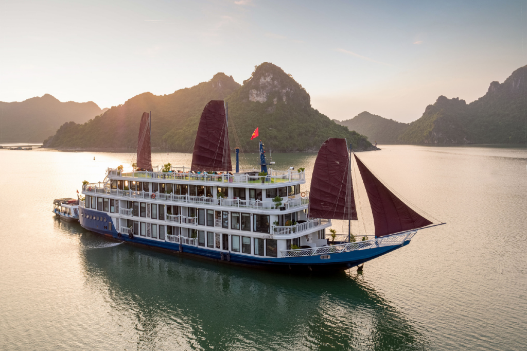 Verdure Lotus Luxury Cruise
