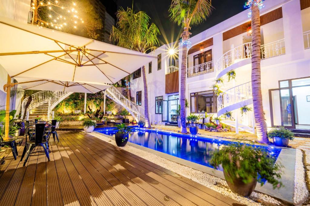 Villa Hạnh Phúc Bãi Cháy