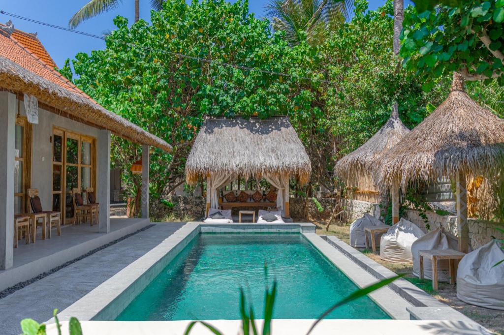 Golden Garuda Cottages H