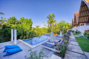 Kelingking Beach Villas