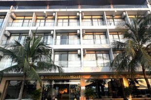 Moon Halo Hotel