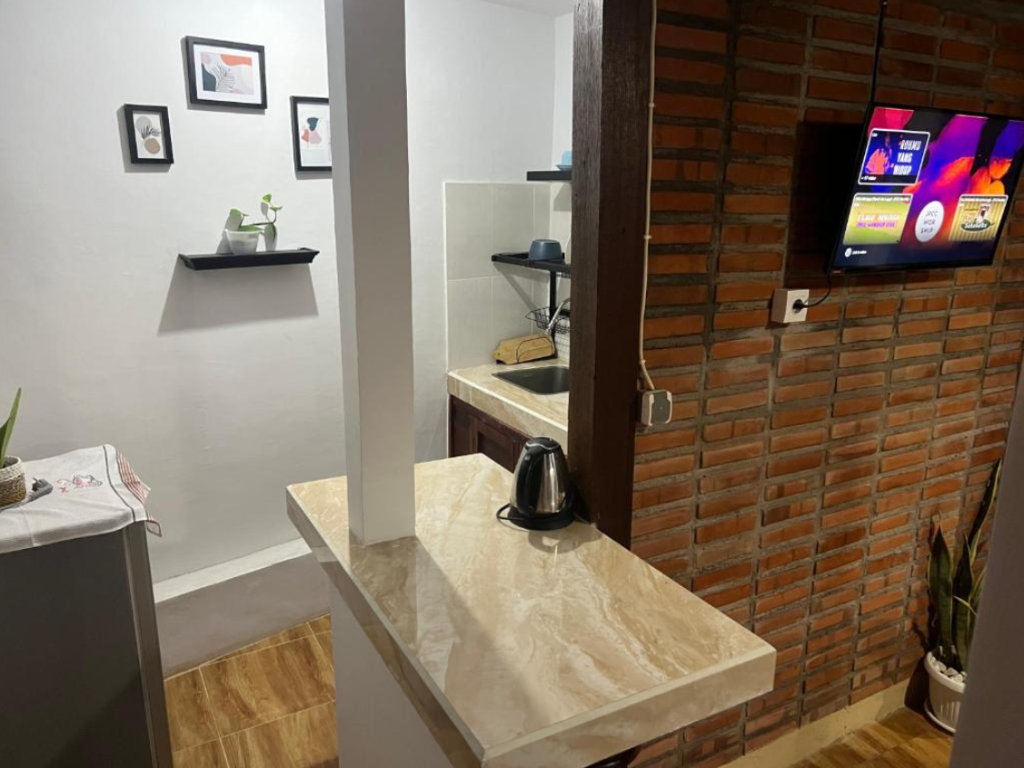 ADIKARA TROPICAL GARDEN