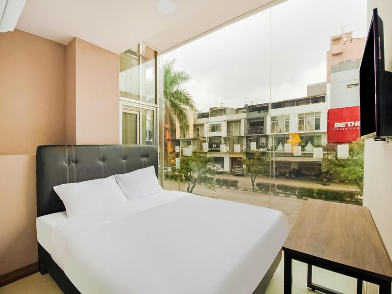 Collection O Kebon Jeruk Near Paskal 23 Formerly Sentral Paskal