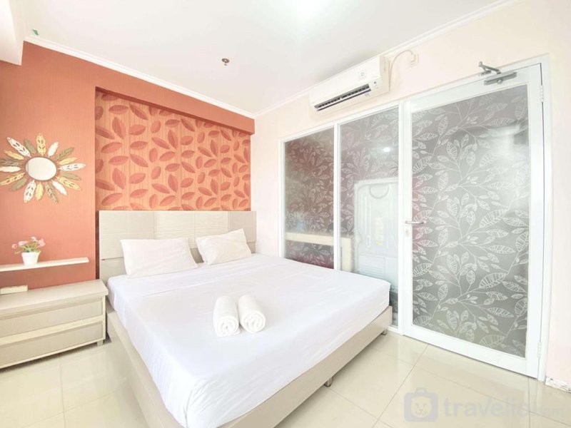 Comfy 1BR at Gateway Pasteur Apartment By Travelio
